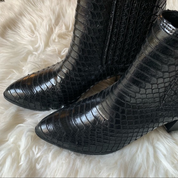 NEW Steve Madden black snake Jain booties | 6.5 - Picture 3 of 4